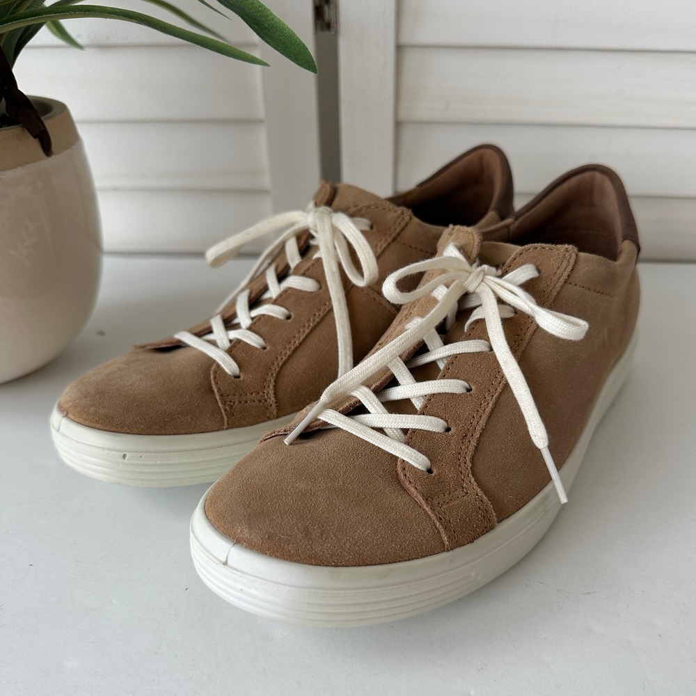 Ecco Soft Classic Womens Sneaker Tan Suede Lace Up Shoes‎ Size 39 US 8-8.5